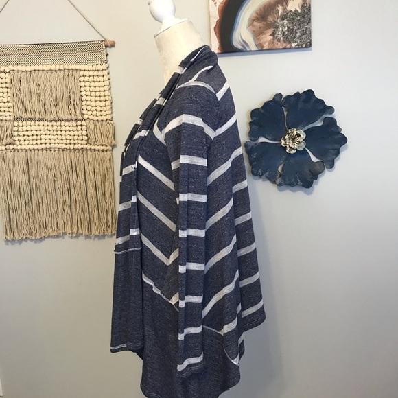 Splendid blue and white draped cardigan - Picture 2 of 7